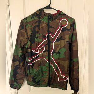 YOUTH CAMO JORDAN WINDBREAKER